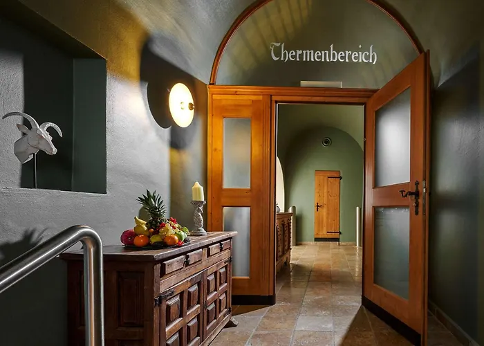 Flueela - The Unbound Collection By Hyatt