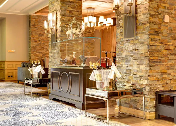 Hotel Flueela - The Unbound Collection By Hyatt Davos